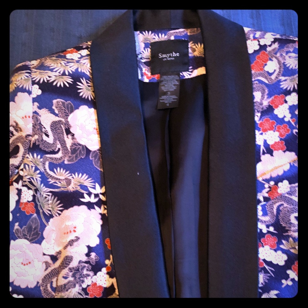 Silk smoking jacket with dragon print